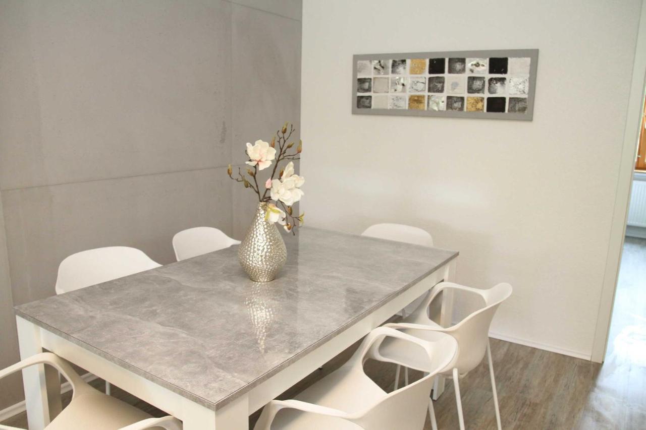 Ferienwohnung Garres Rust Bagian luar foto